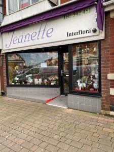 Jeanette, florists near independent opticians Woodhouse